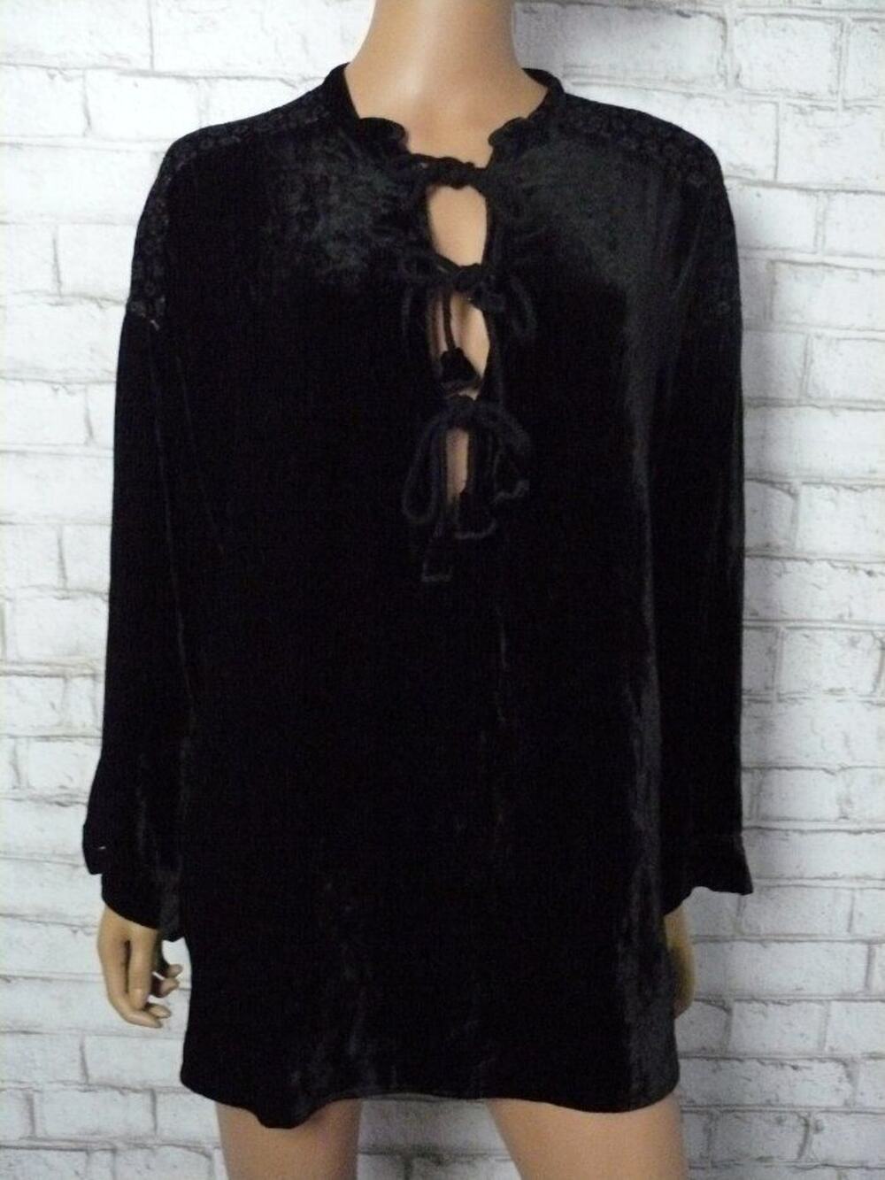 Pete & Greta by Johnny Was Black Velvet Embroidered Tunic Top XS NEW